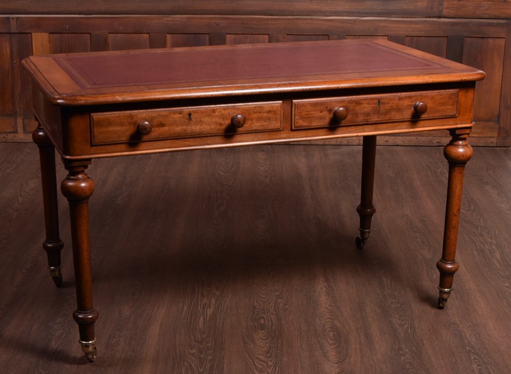 Superb Victorian Mahogany writing desk