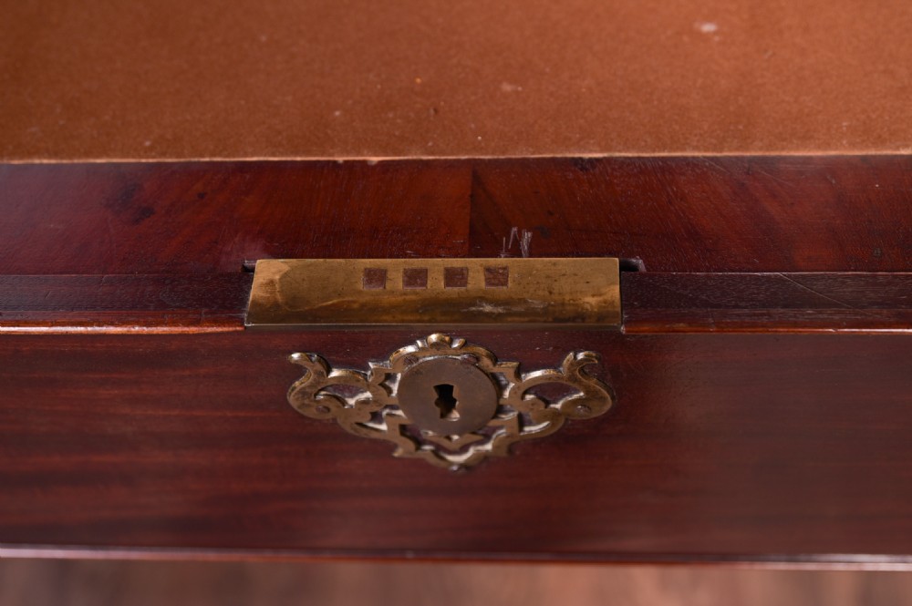 Superb Georgian Mahogany chest on chest with secret compartments  View XI