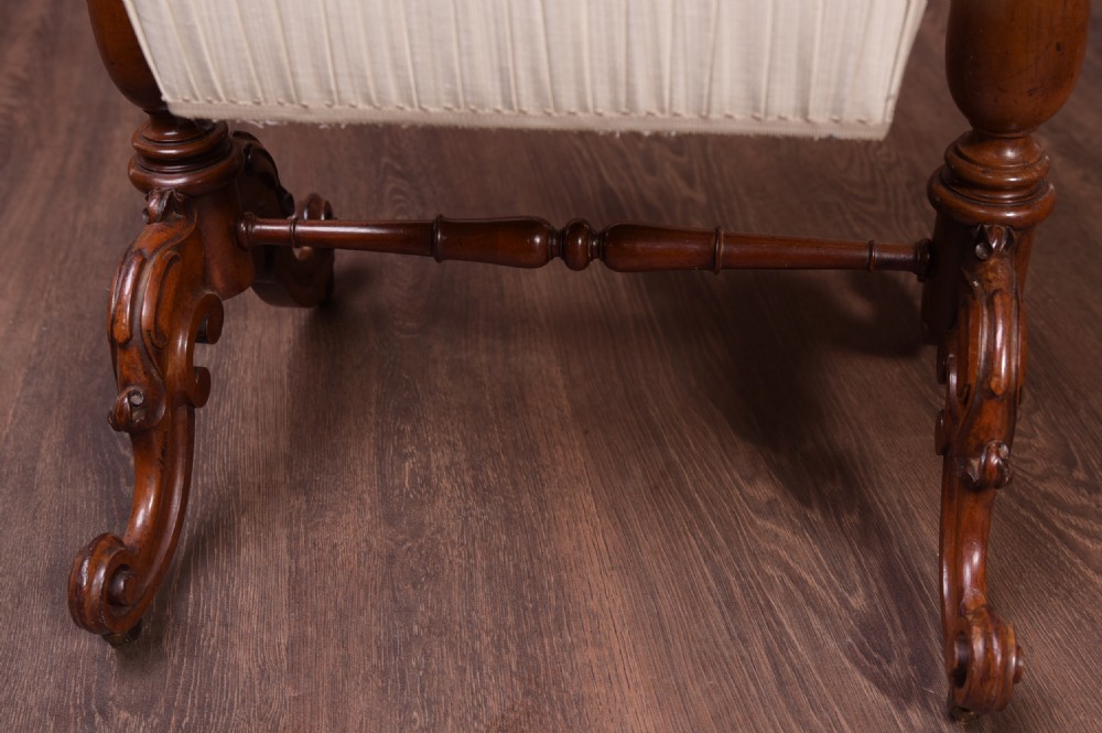 Quality Victorian Mahogany Sewing Table View XII
