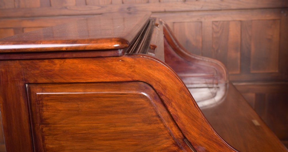 Fabulous red Walnut S type roll top desk  View XIV