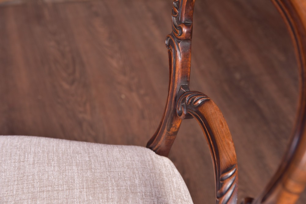 Elegant set of 6 Victorian rosewood chairs View XIII
