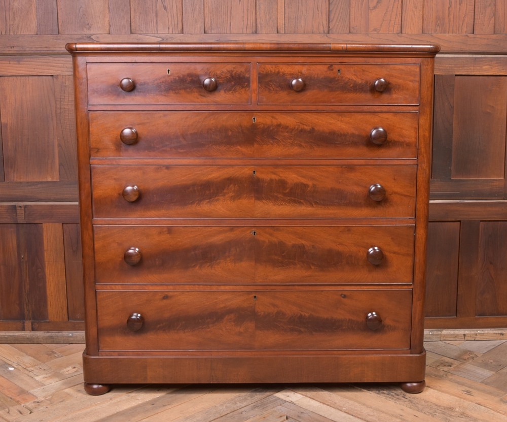 Fantastic Large Victorian Mahogany Scottish Chest of Drawers 