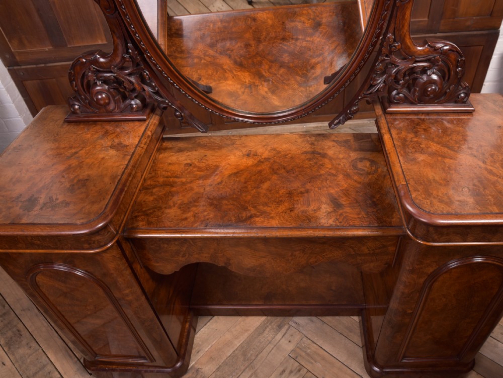 Stunning Quality Victorian Burr Walnut dressing table  View XIII