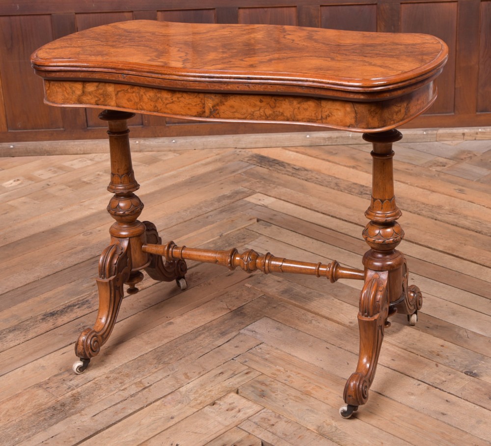 Superb Victorian Burr Walnut Card Table 