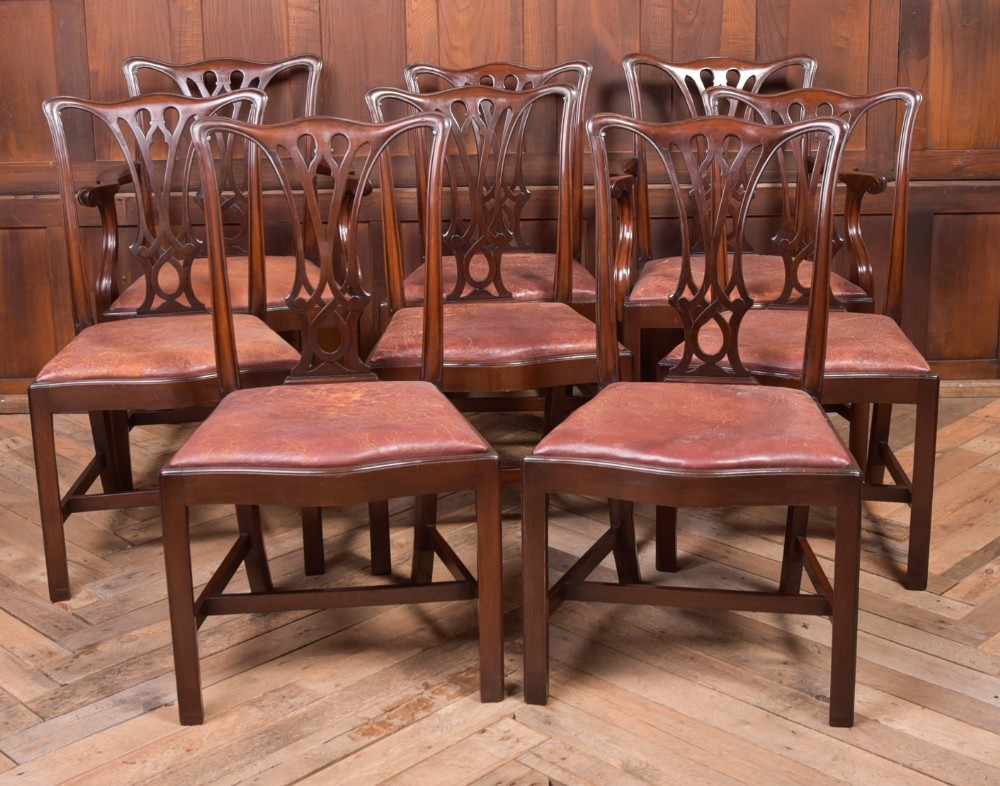 Set of 8 Mahogany Chippendale Style dining room chairs