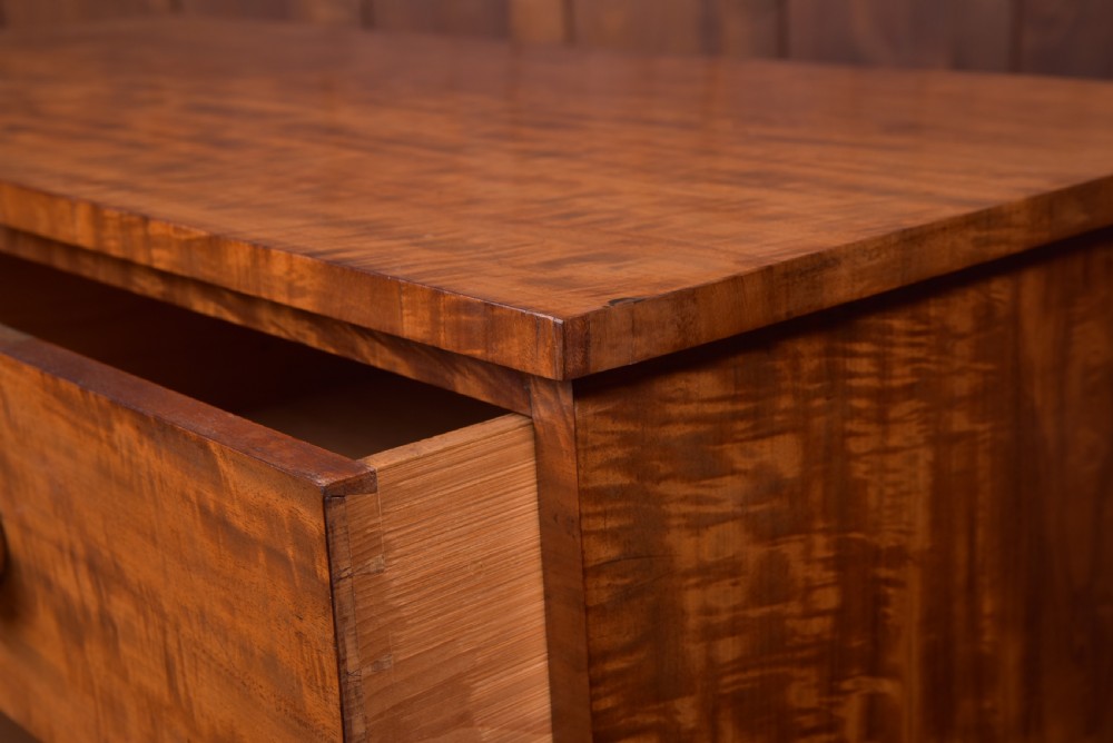 Stunning Fiddle Back Mahogany Chest Of Drawers  View VI