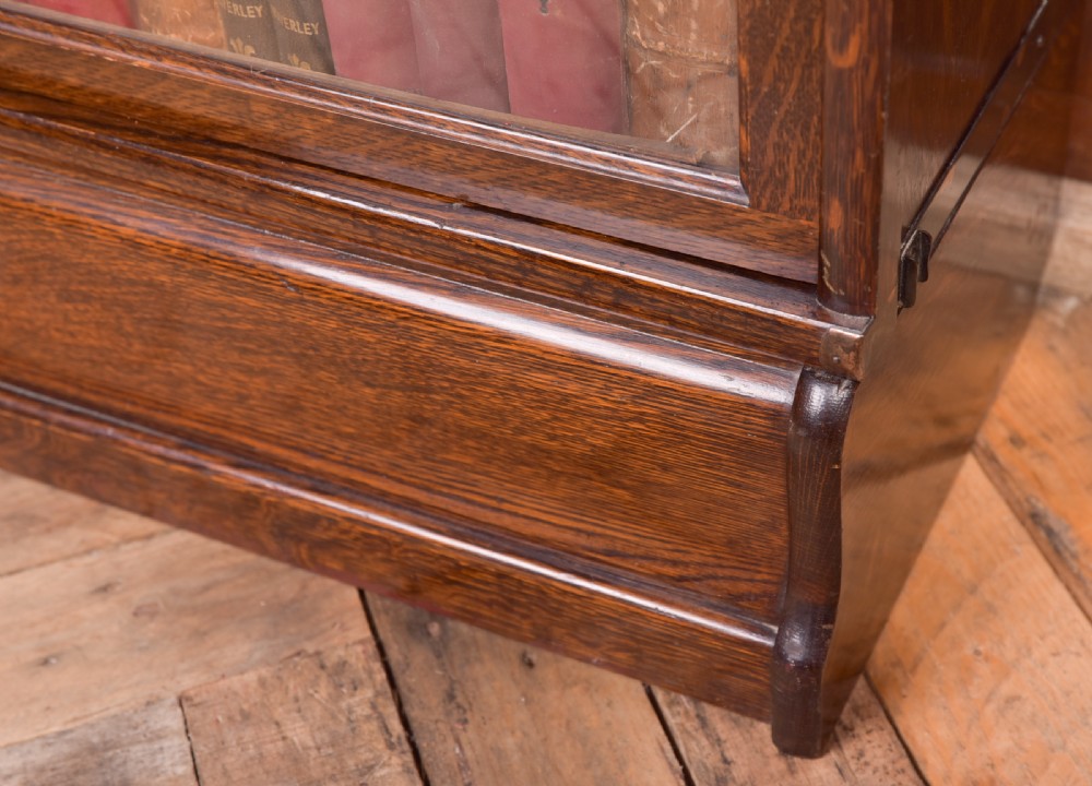 Oak Globe Wernicke Sectional bookcase  View III