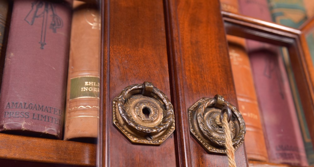 Outstanding Quality 19th Century Mahogany  Break fronted bookcase  View II