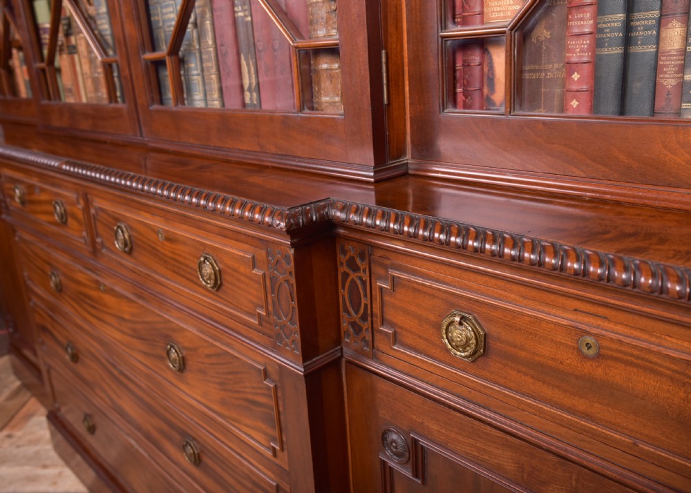 Outstanding Quality 19th Century Mahogany  Break fronted bookcase  View X