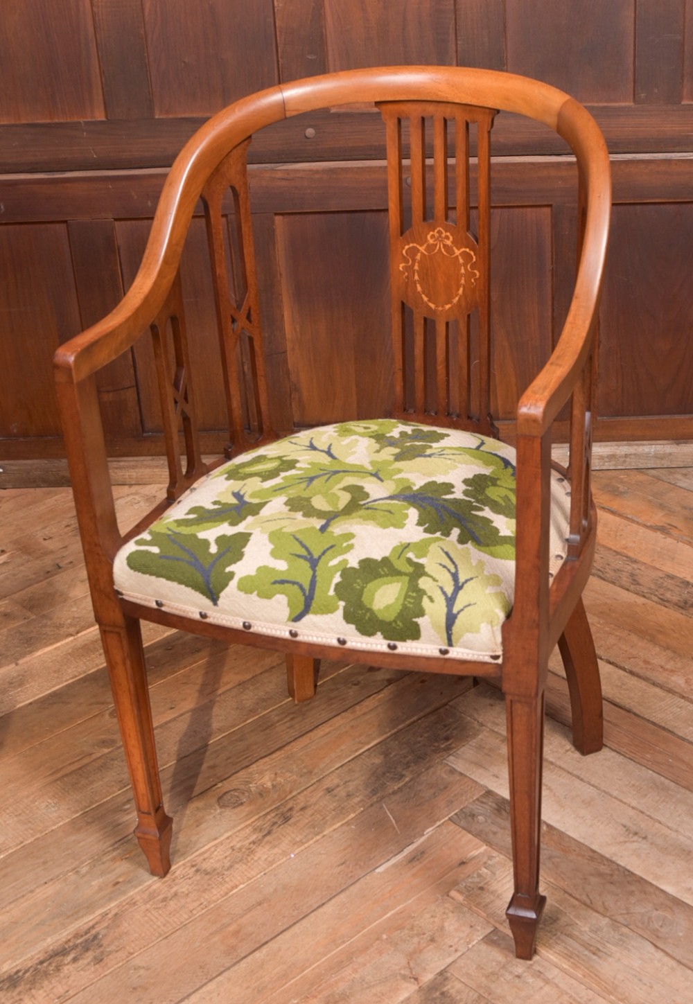 Edwardian inlaid Mahogany tub chair 
