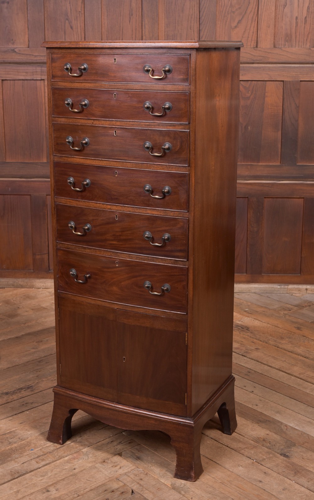 Edwardian Mahogany Bow Fronted Chest Of Drawers 