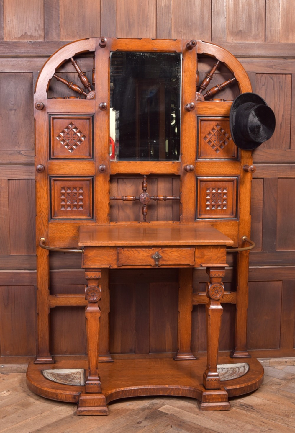 Fantastic Victorian Oak Hall stand 