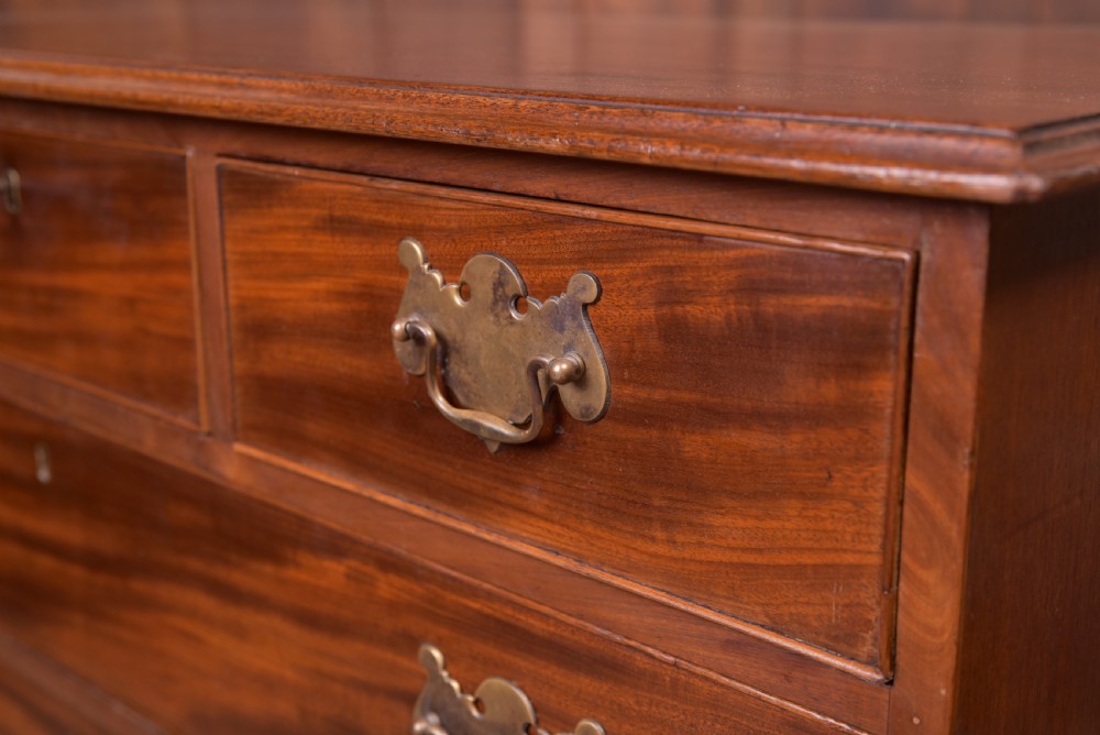 Handsome Georgian mahogany 3 over 3 chest of drawers View II