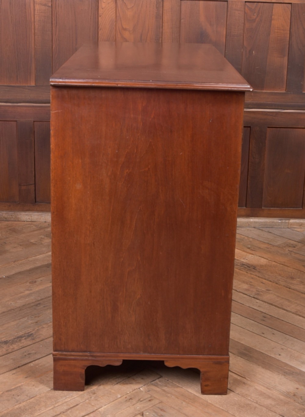 Handsome Georgian mahogany 3 over 3 chest of drawers View IX