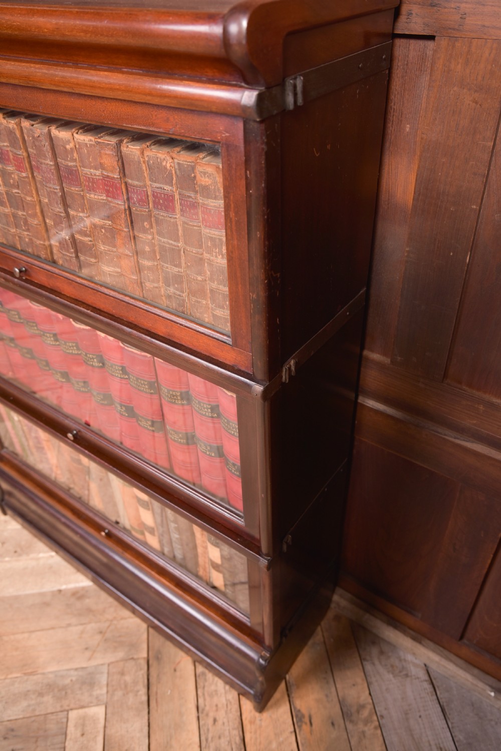 Edwardian Mahogany Globe Wernicke 3 section bookcase View XIII