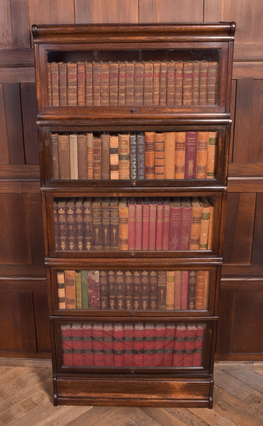 Edwardian Oak Globe Wernicke 5 section bookcase View II