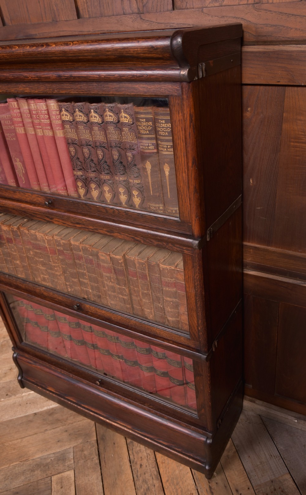 Edwardian Oak Globe Wernicke 3 sectional bookcase View VI
