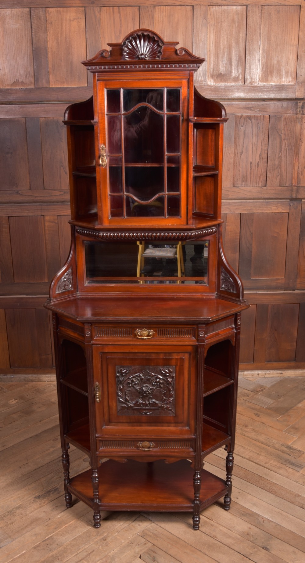 Edwardian Mahogany corner cabinet View III