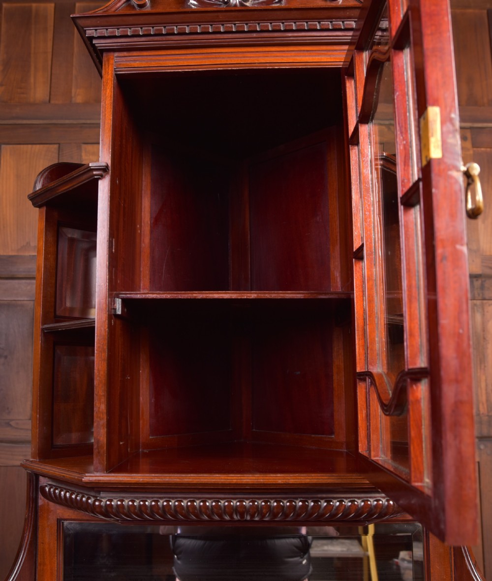 Edwardian Mahogany corner cabinet View IX
