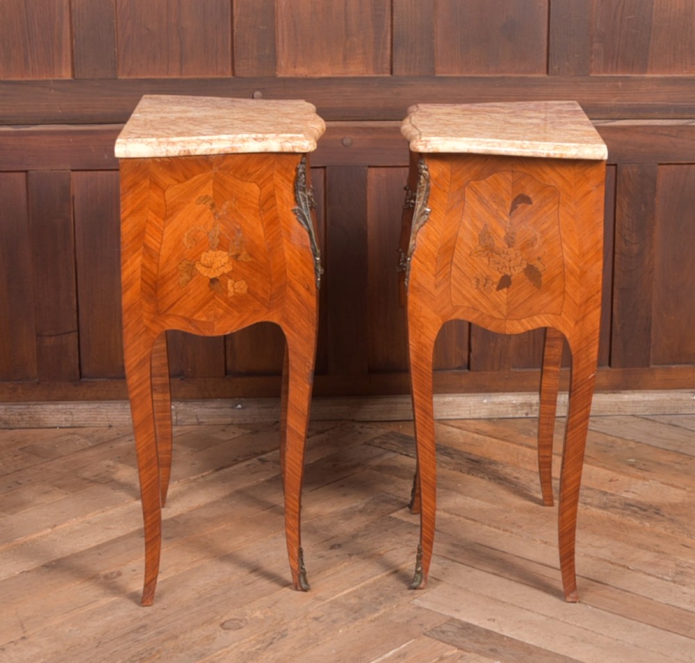 Pair of Edwardian French marble top bedside cabinets View X