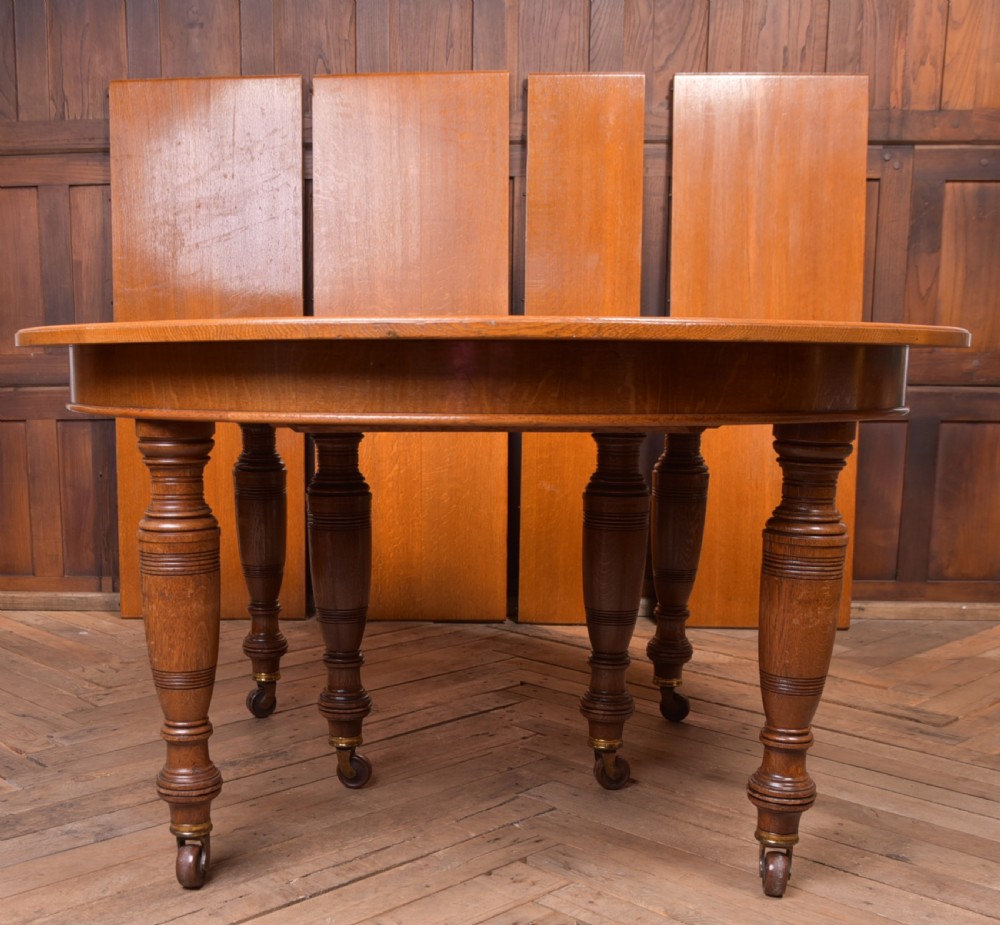 Victorian  extendable dinning table View IV