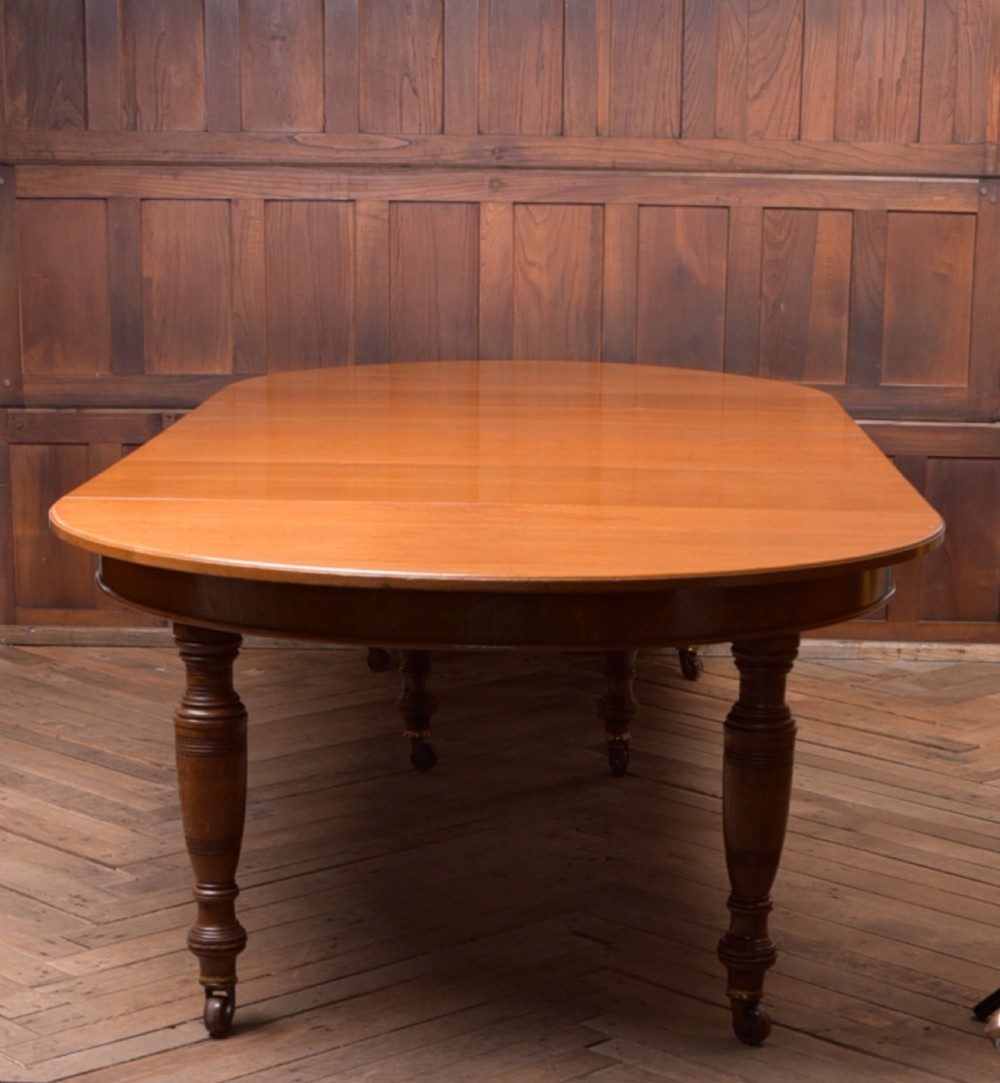 Victorian  extendable dinning table View VII