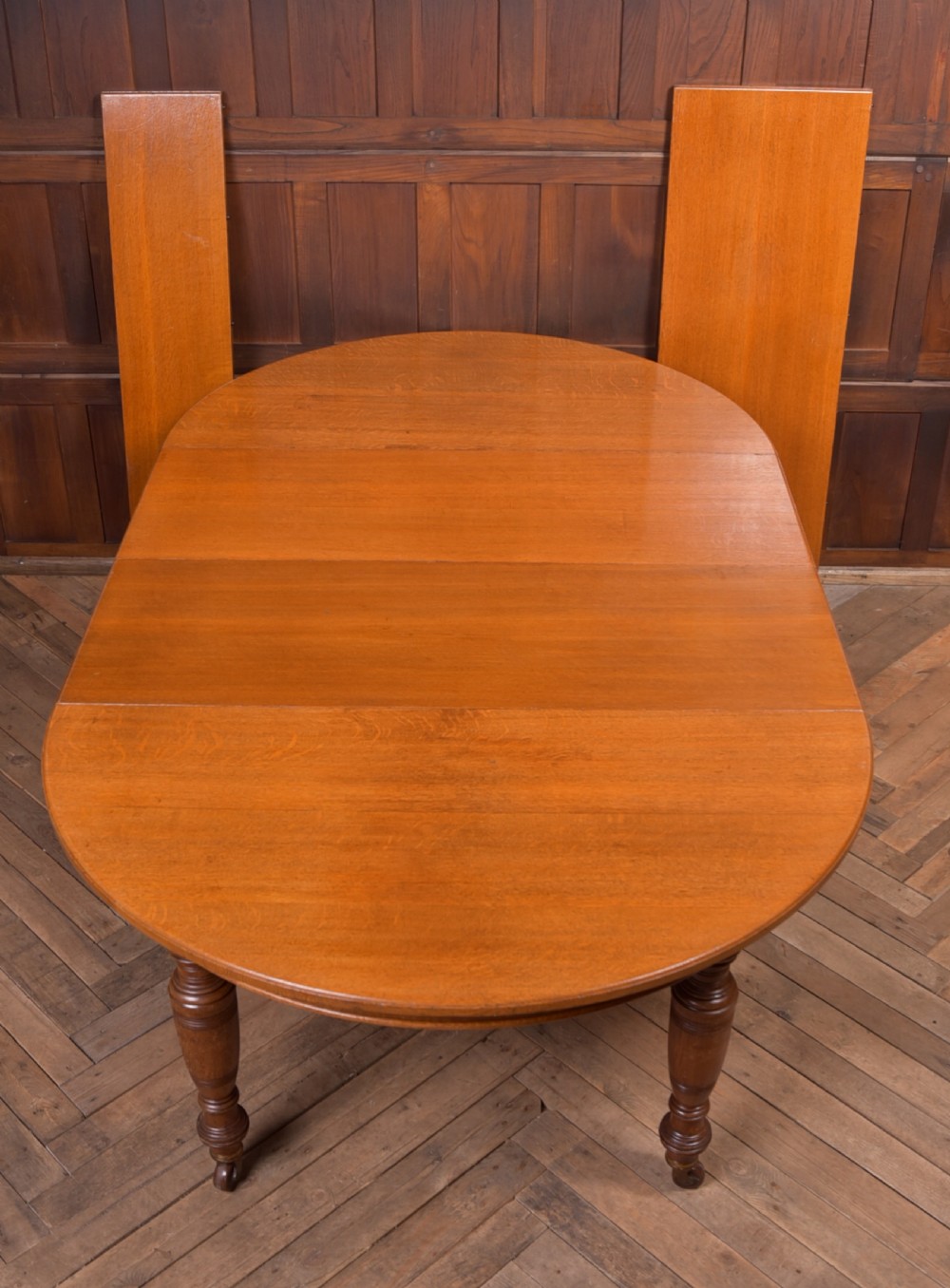 Victorian  extendable dinning table View IX