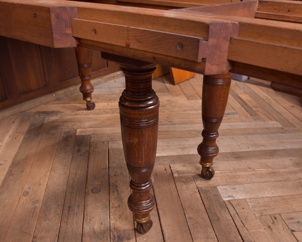 Victorian  extendable dinning table View XII