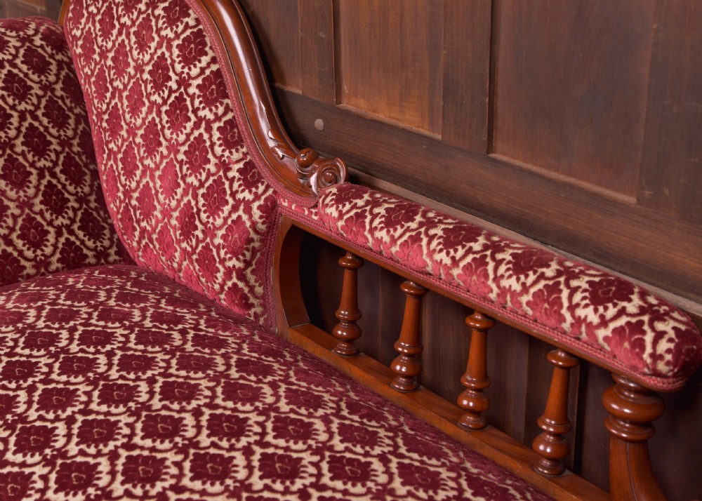 Victorian Mahogany Chaise Longue View III