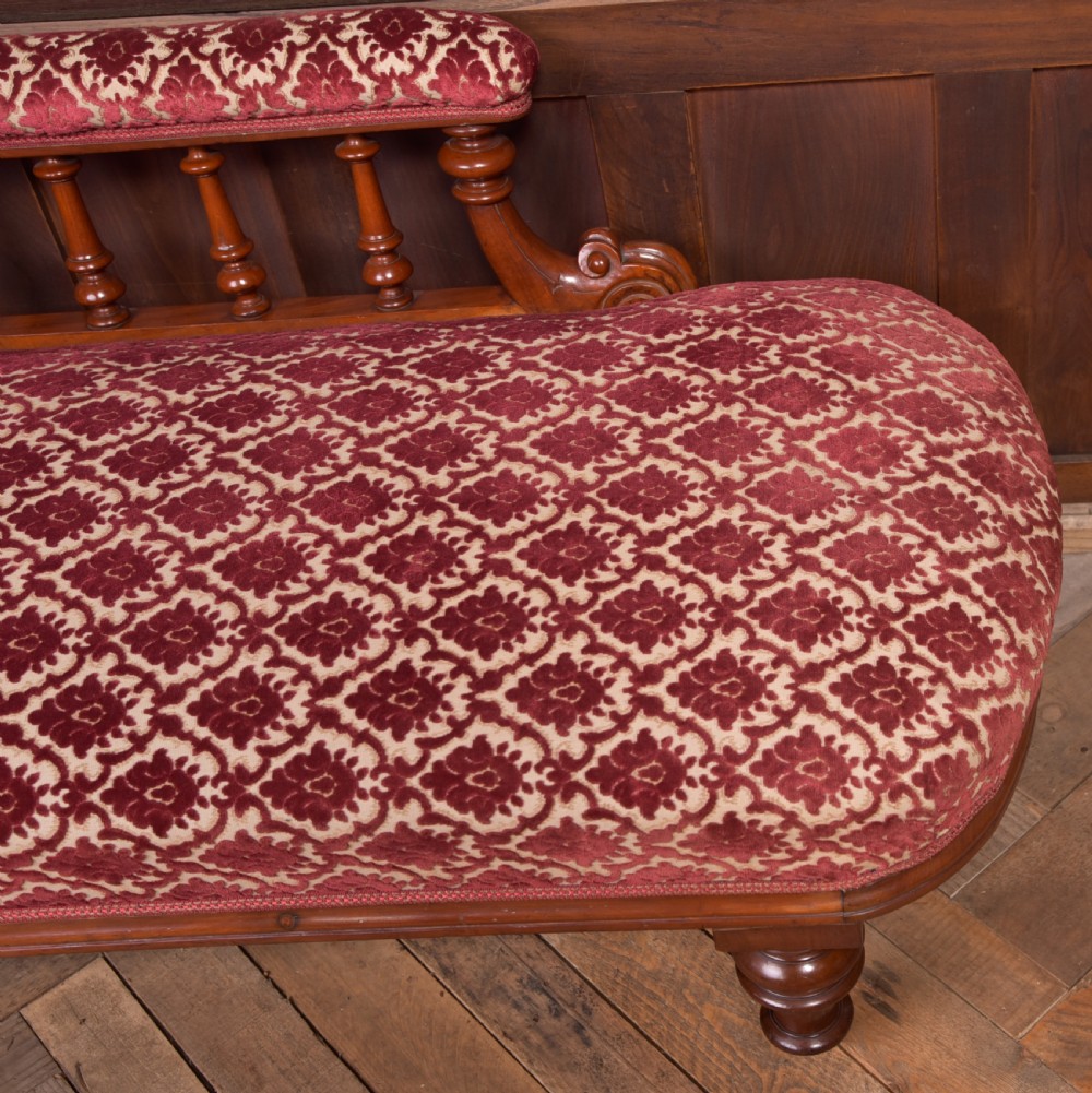 Victorian Mahogany Chaise Longue View V