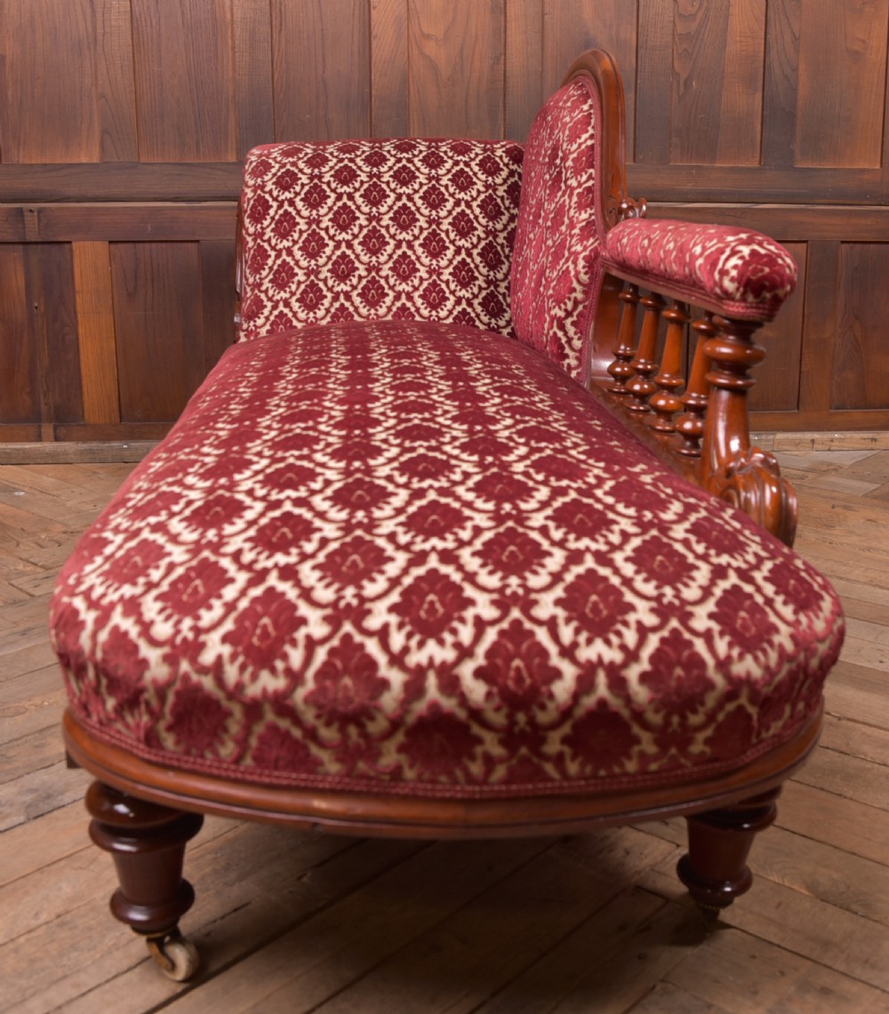 Victorian Mahogany Chaise Longue View X