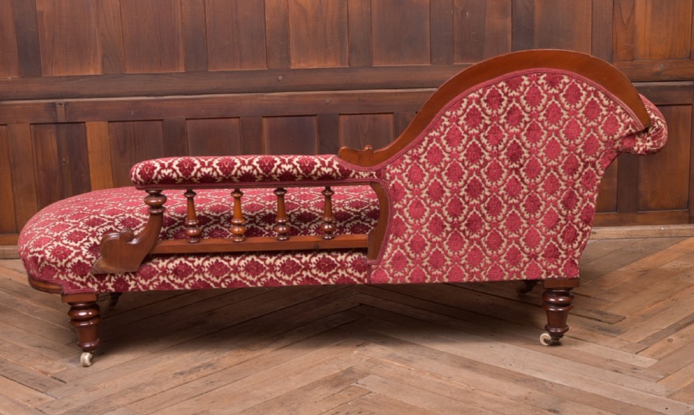 Victorian Mahogany Chaise Longue View XV