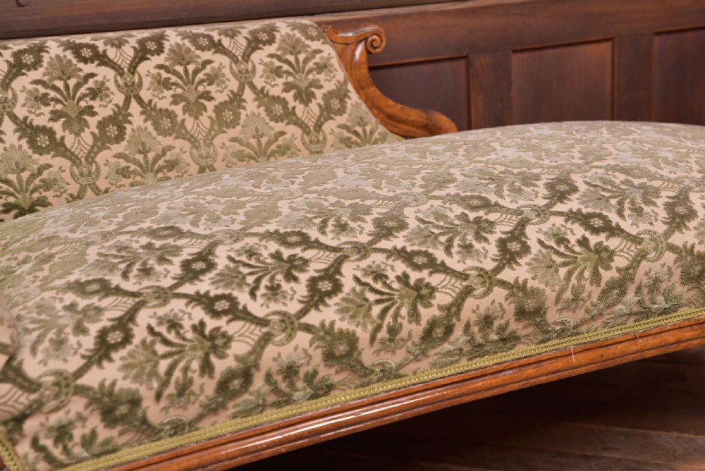 Victorian Walnut Chaise Longue View XV