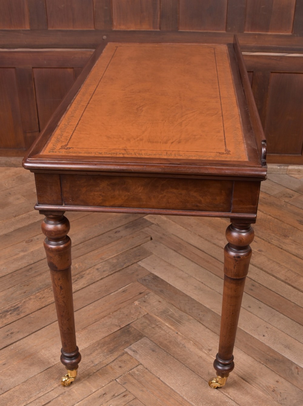 Victorian writing desk View XII
