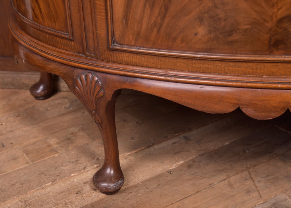 Edwardian Mahogany bow front drinks cabinet View IV