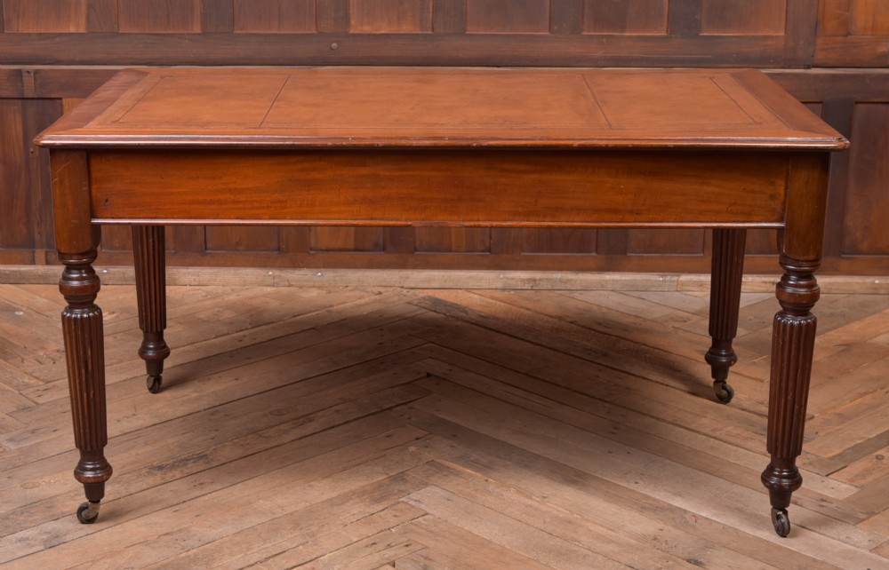 Handsome Victorian Mahogany writing desk View XI