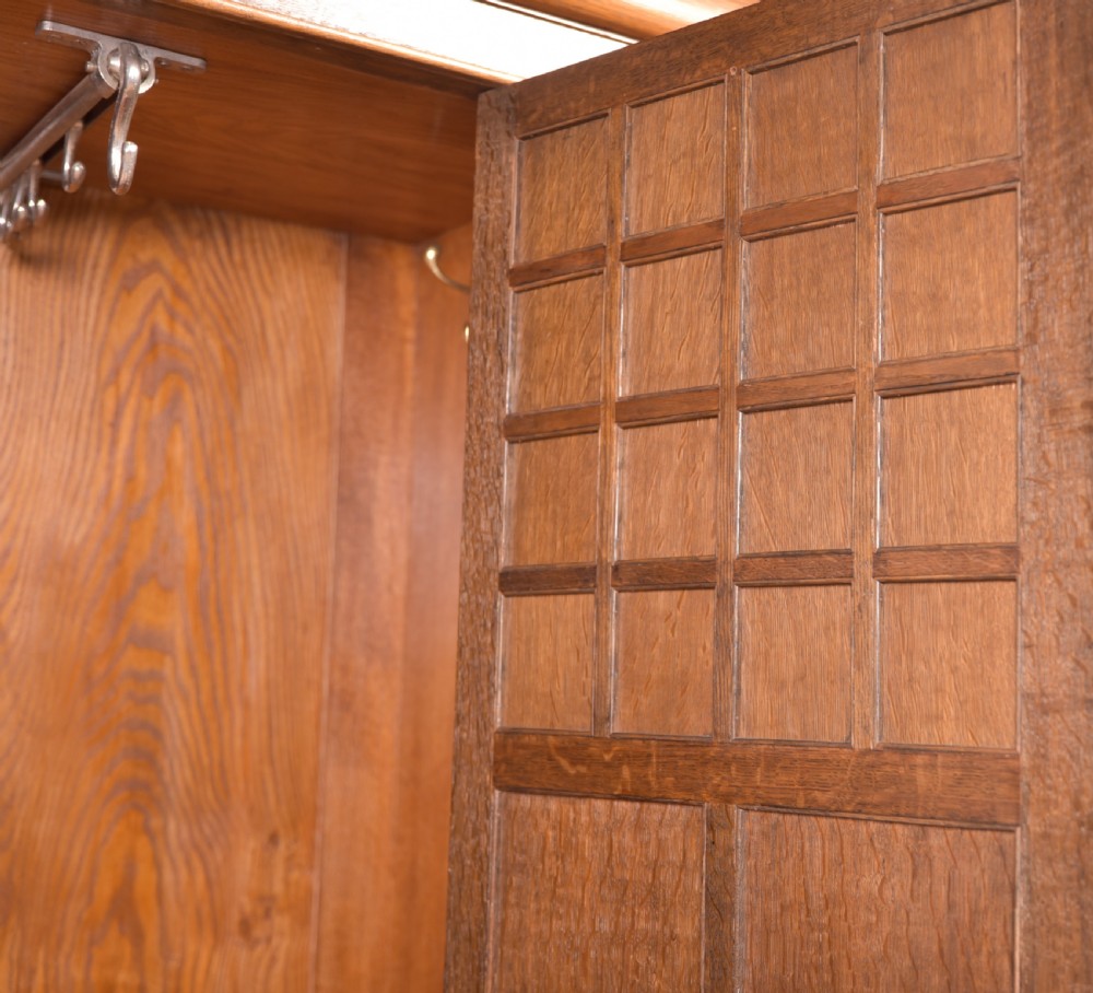 Arts and crafts oak hall robe View XV