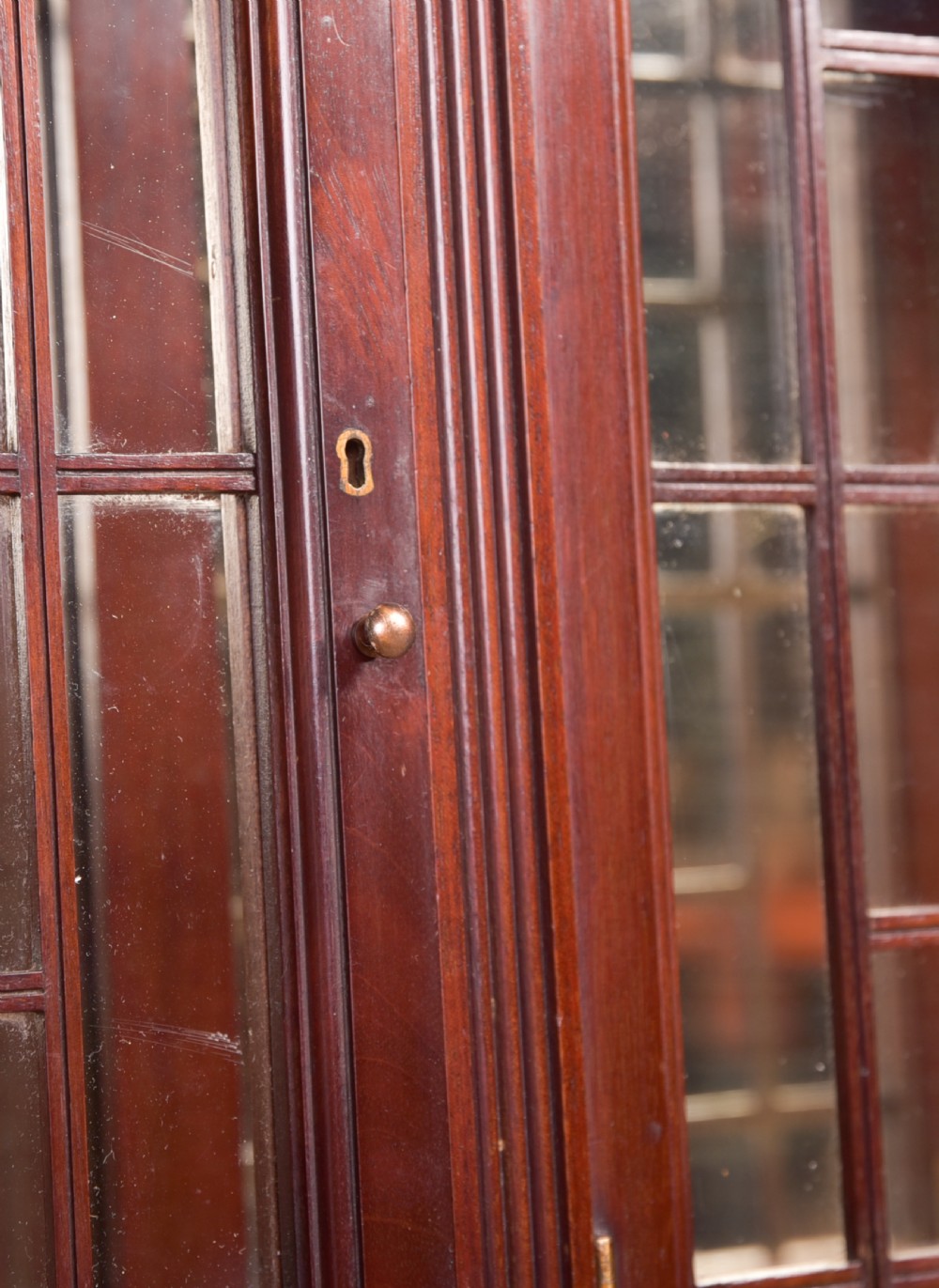 Edwardian Mahogany wall cabinet View III