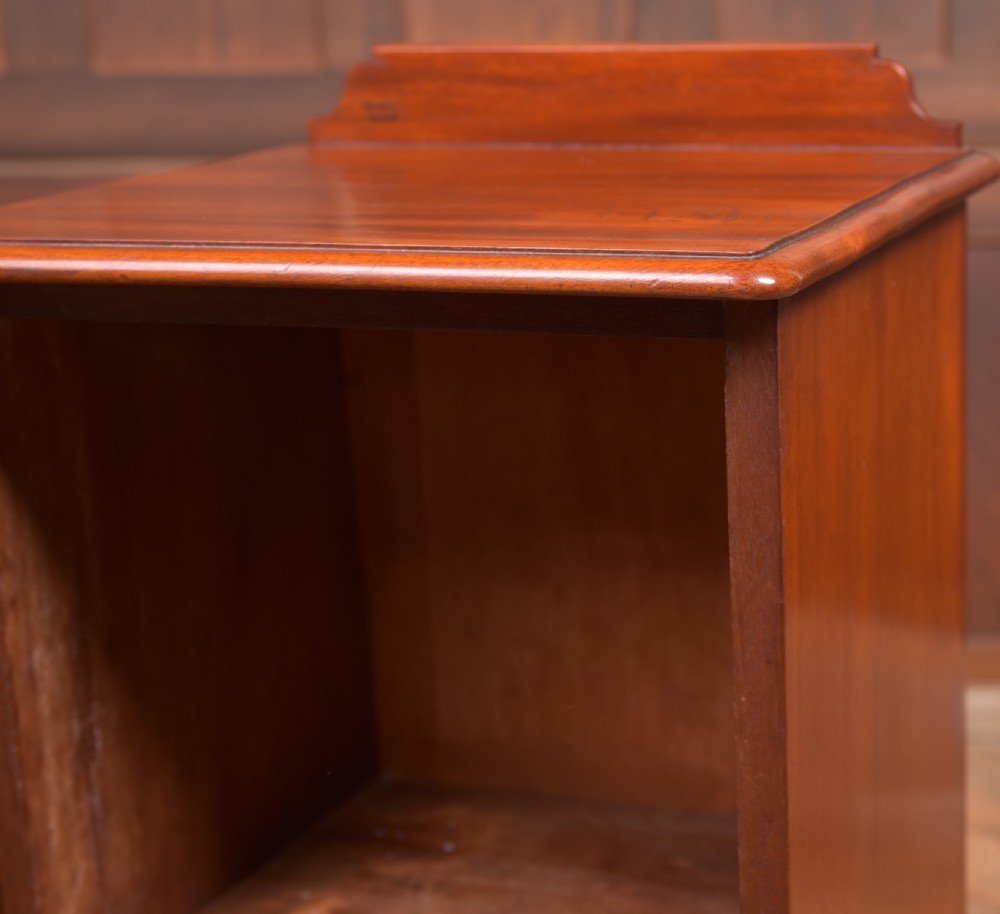 Victorian Mahogany bedside cabinet View VIII