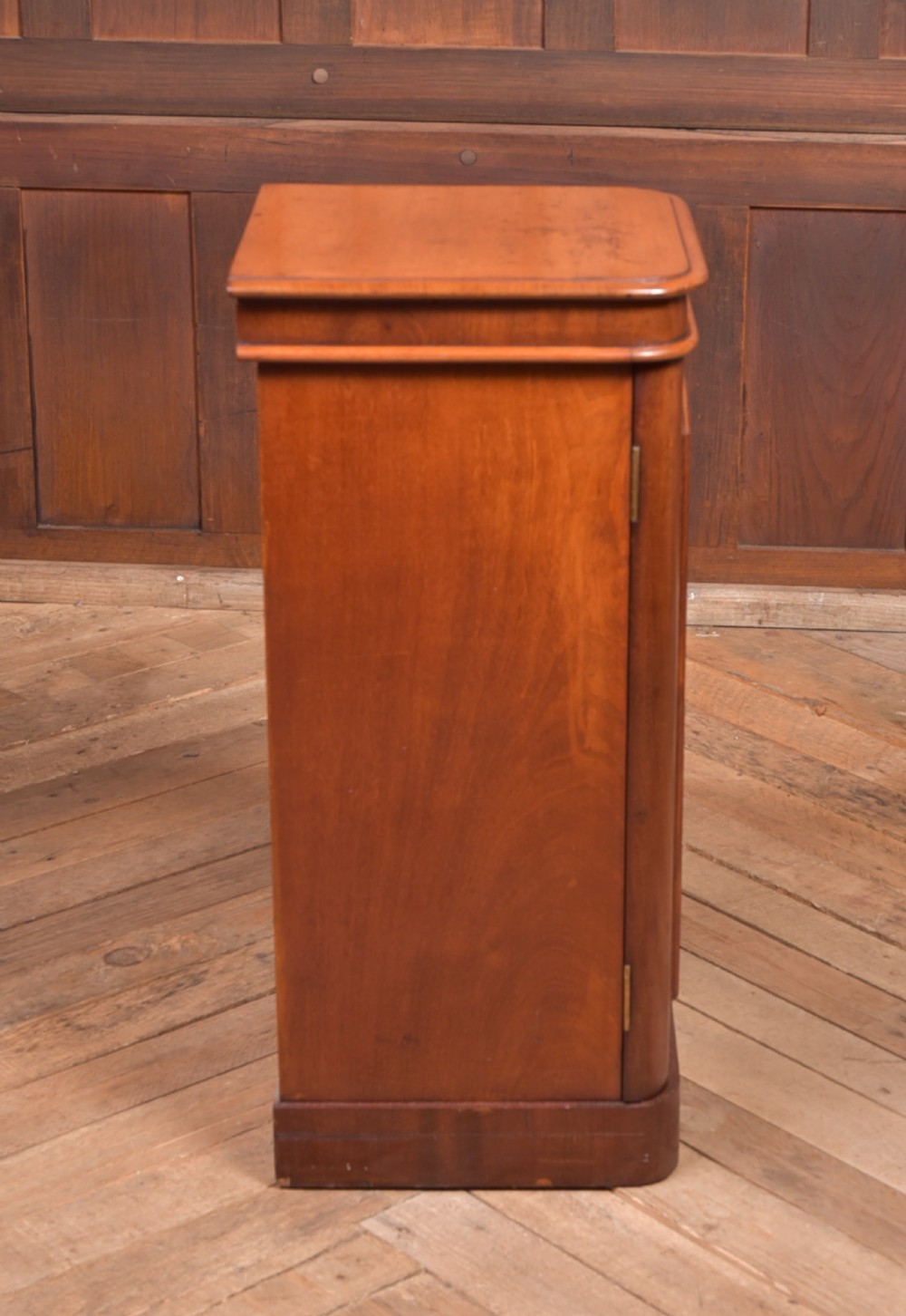 Victorian Flame Mahogany bedside cabinet View IV