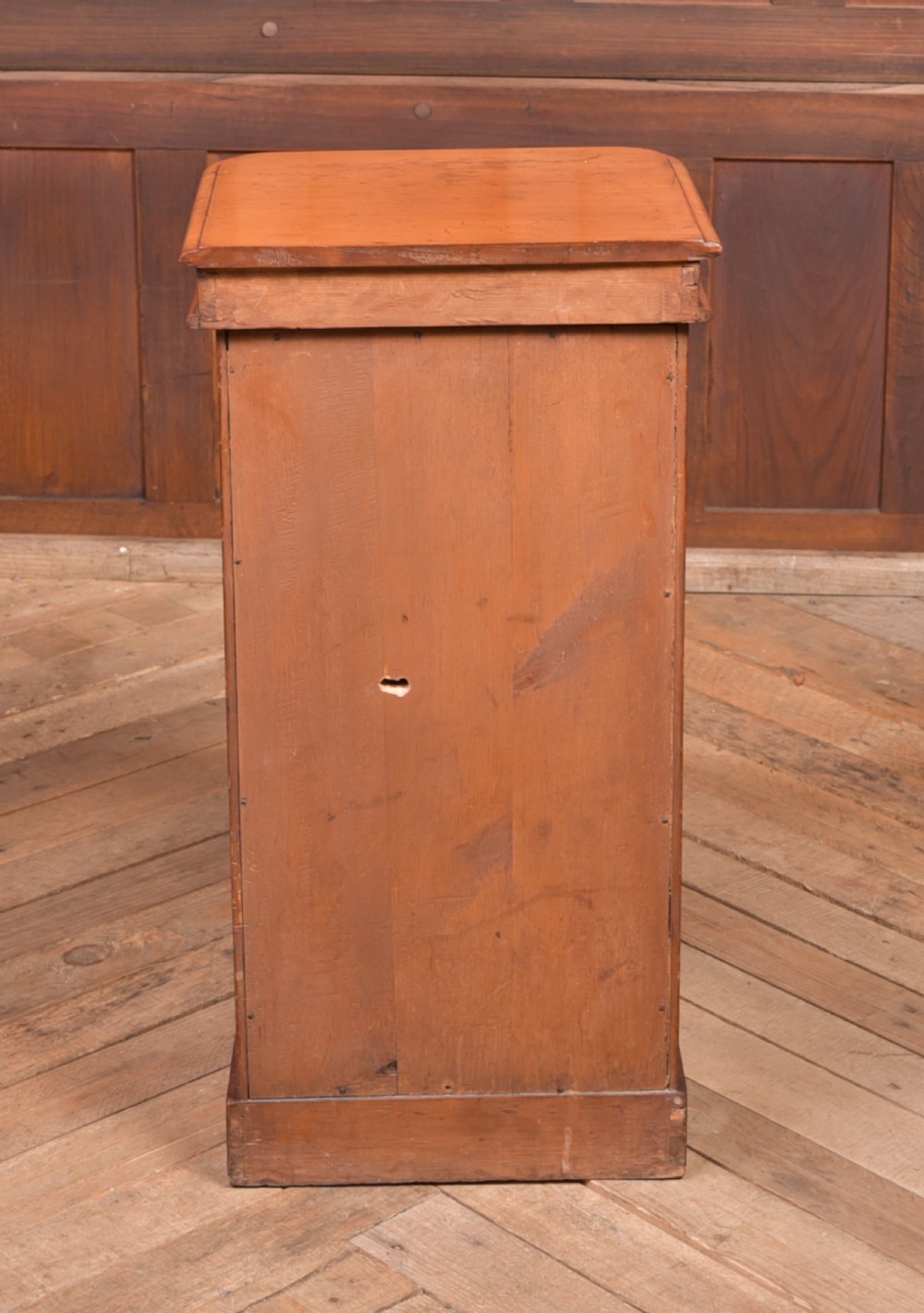 Victorian Flame Mahogany bedside cabinet View VI