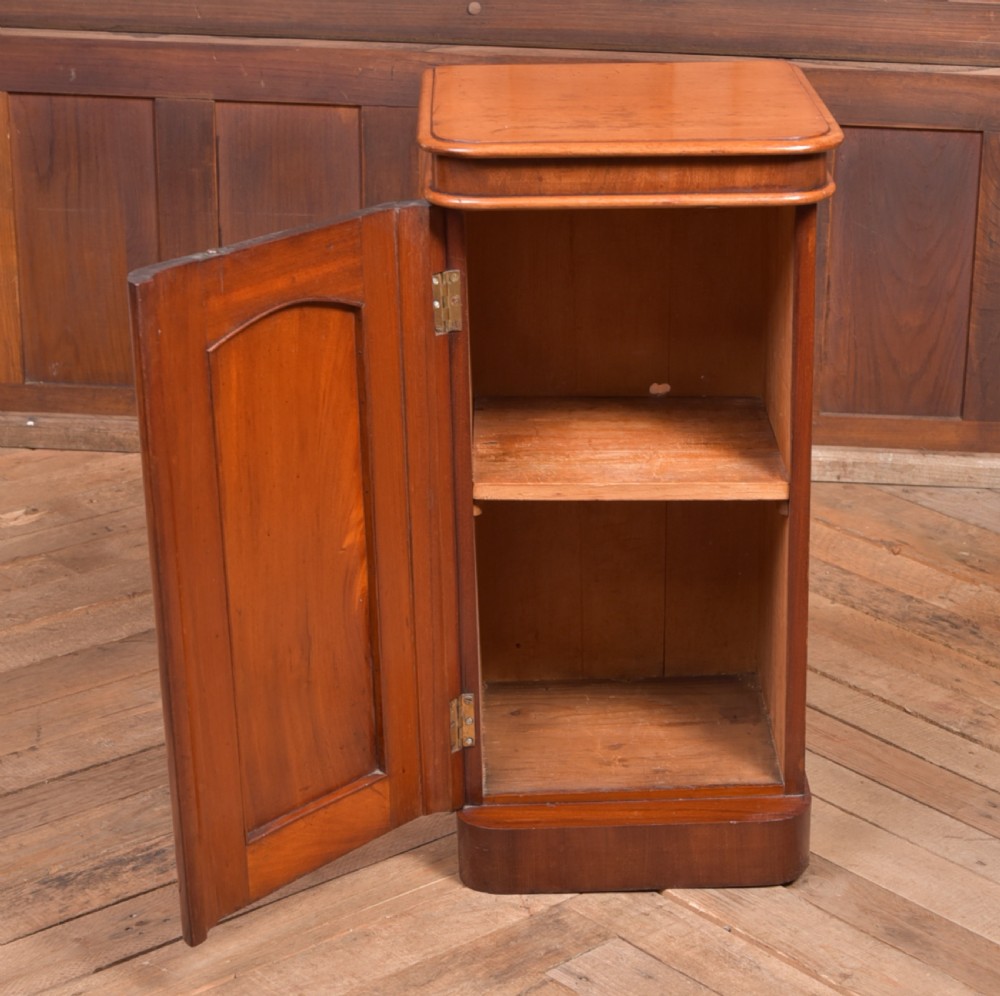 Victorian Flame Mahogany bedside cabinet View VIII