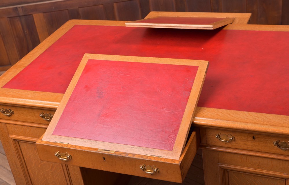 Golden Oak Partners Desk J & T Scott of Edinburgh View IV
