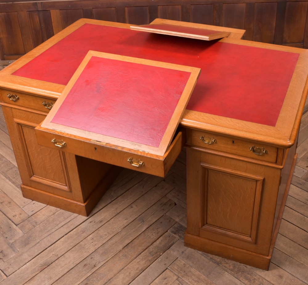 Golden Oak Partners Desk J & T Scott of Edinburgh View V