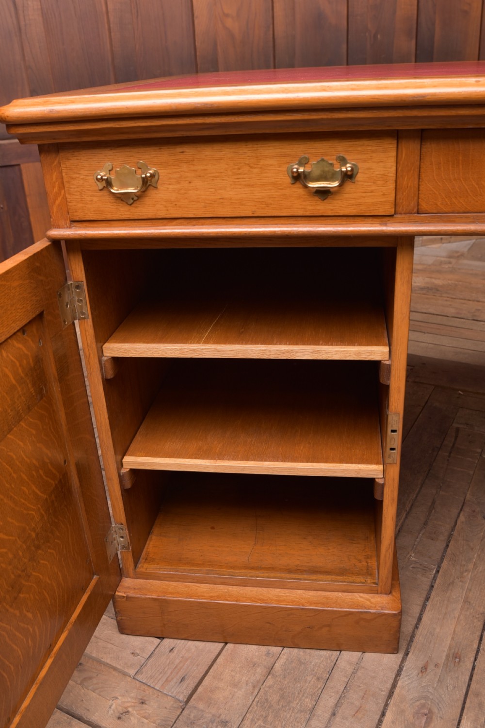 Golden Oak Partners Desk J & T Scott of Edinburgh View IX
