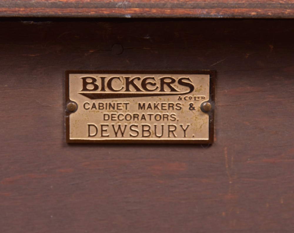Edwardian Serpentine chest by Bickers of Dewsbury View XIII
