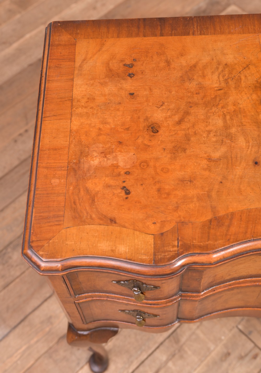 Edwardian Serpentine chest by Bickers of Dewsbury View XVI