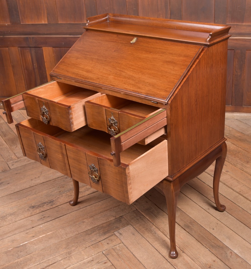 Edwardian Mahogany Ladies Writing Bureau View XVII