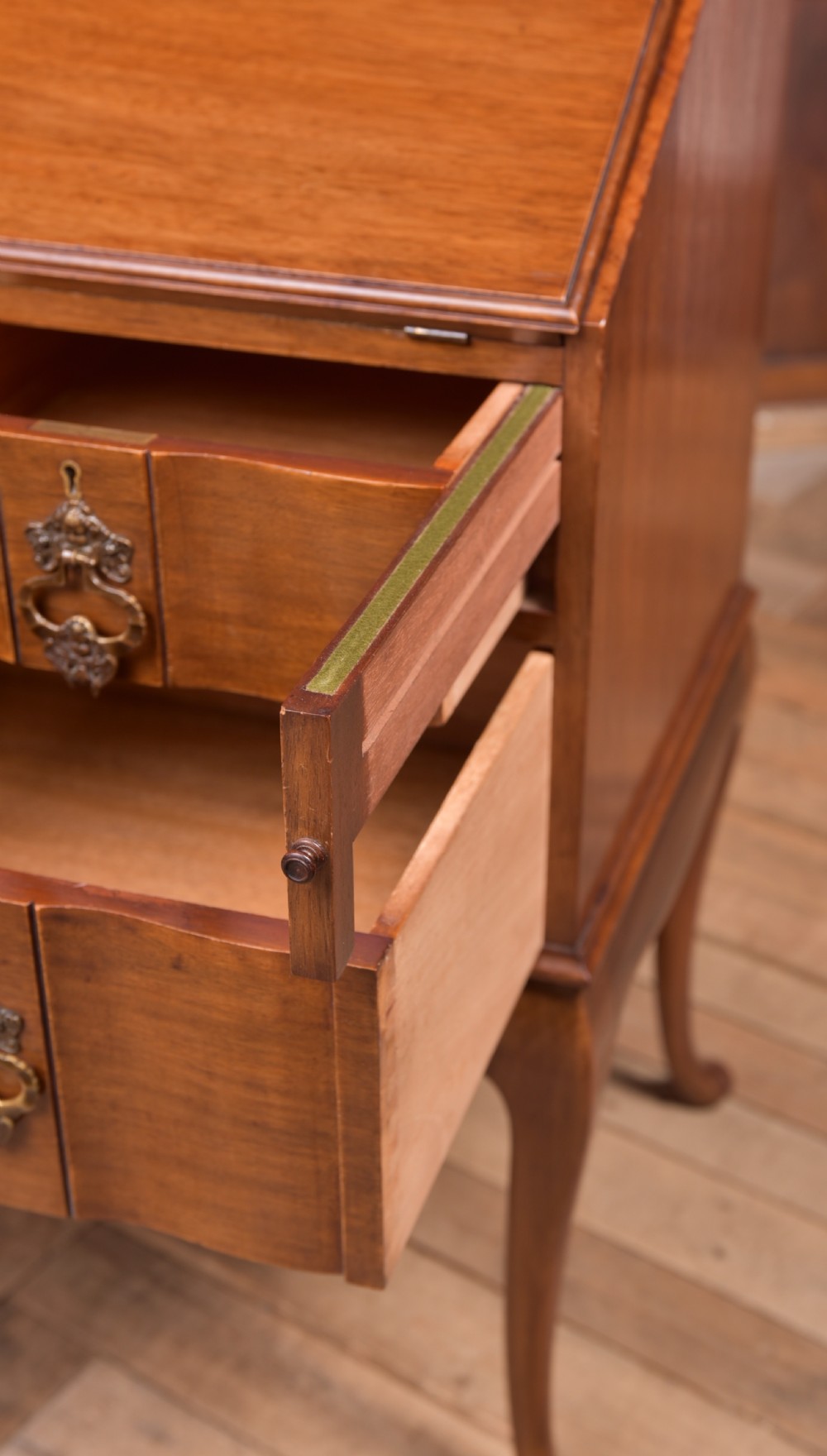 Edwardian Mahogany Ladies Writing Bureau View XXII