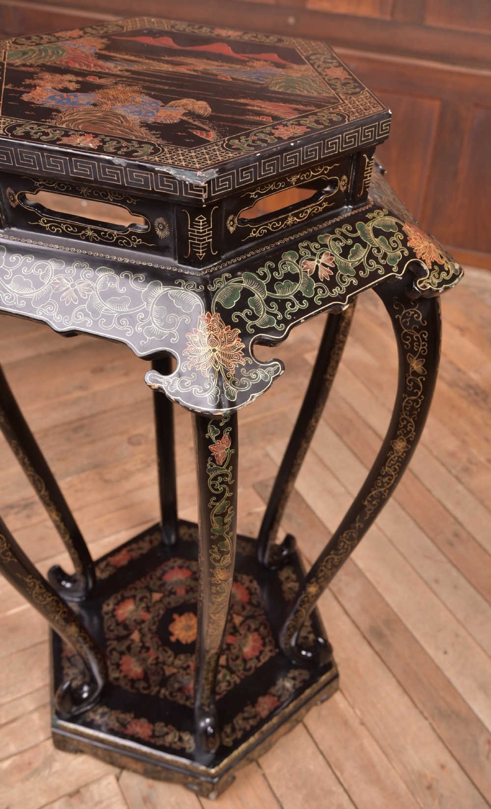 Edwardian Japanese Lacquered stand View IV